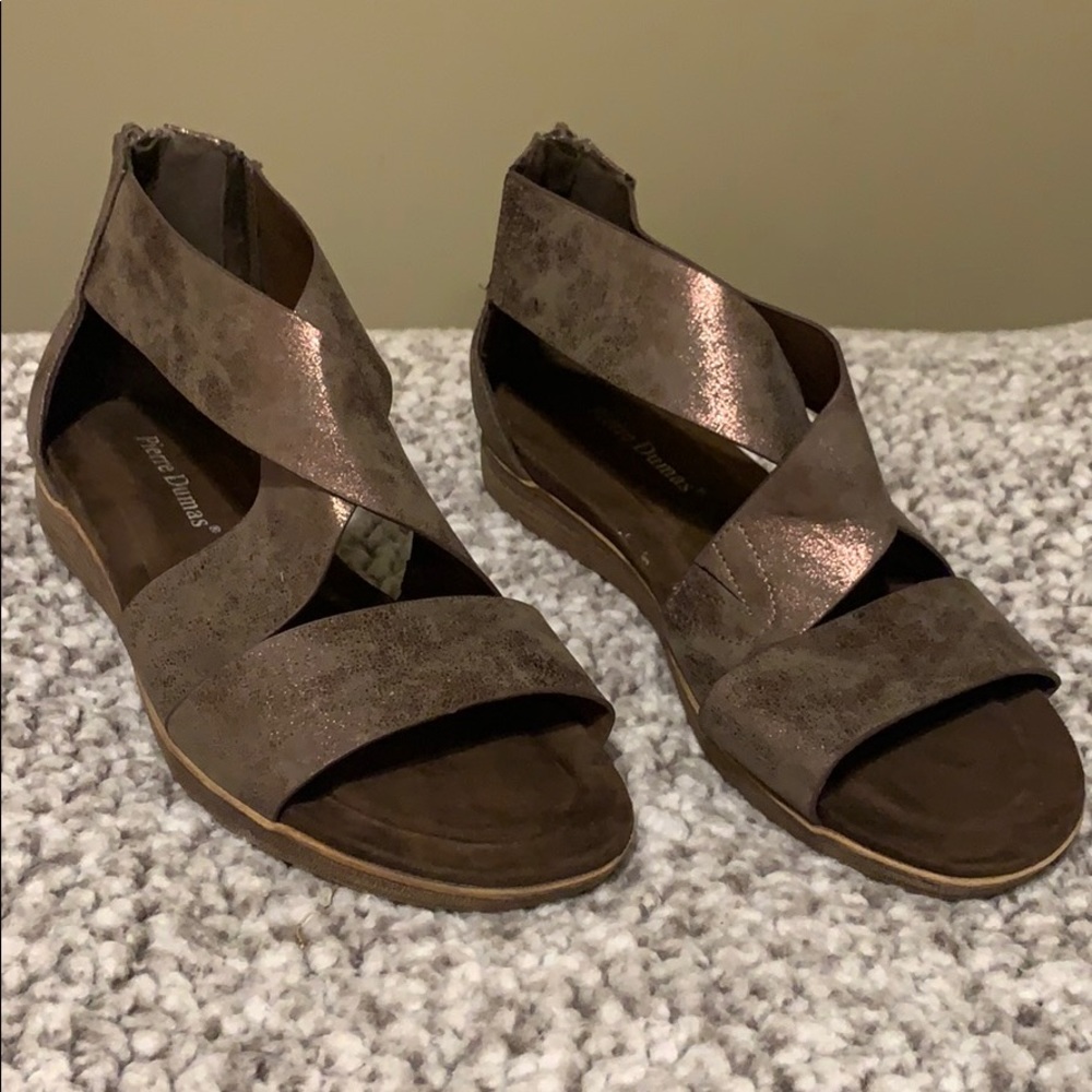 Strappy Low wedge sandals